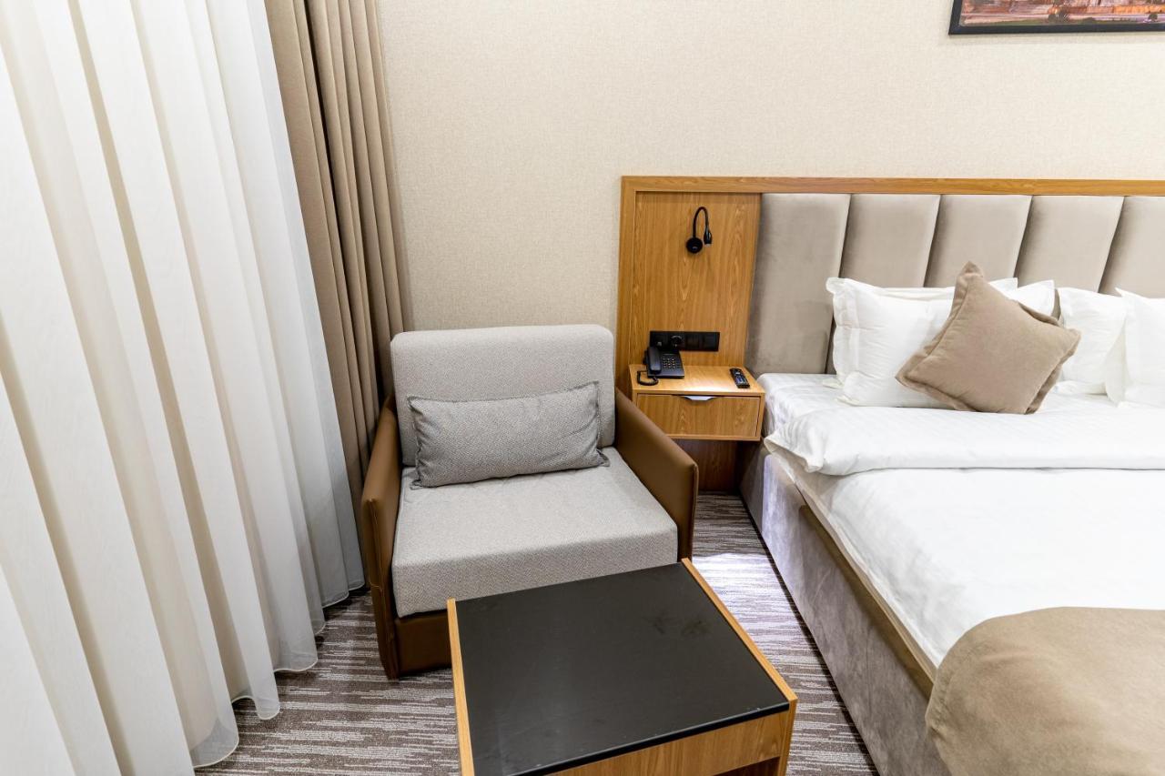 Mirzo Hotel ทาชเคนต์ ภายนอก รูปภาพ